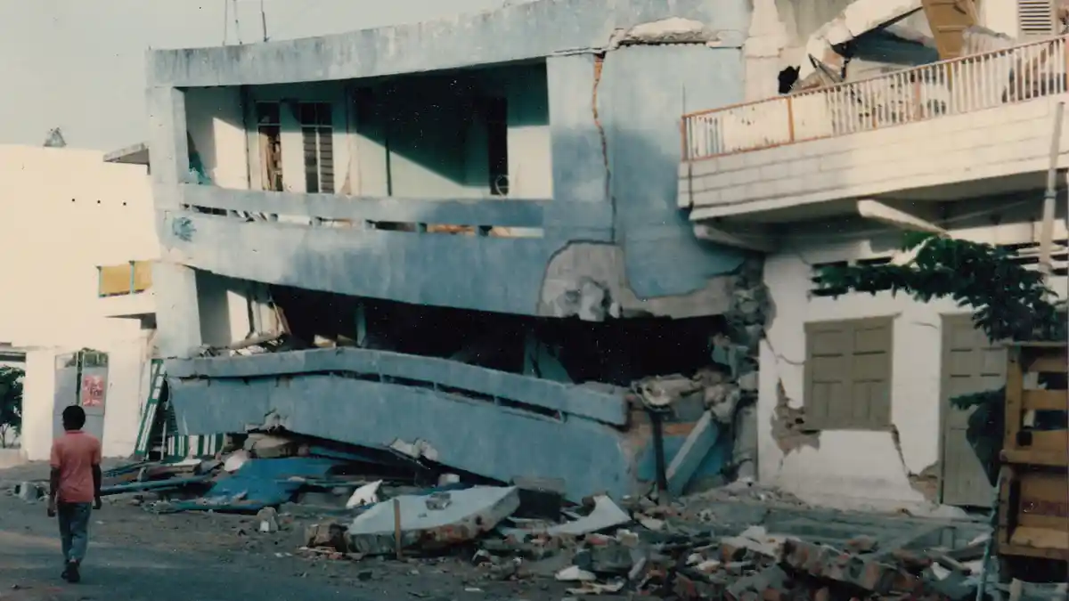 Gempa-di-Flores-Tahun-1992