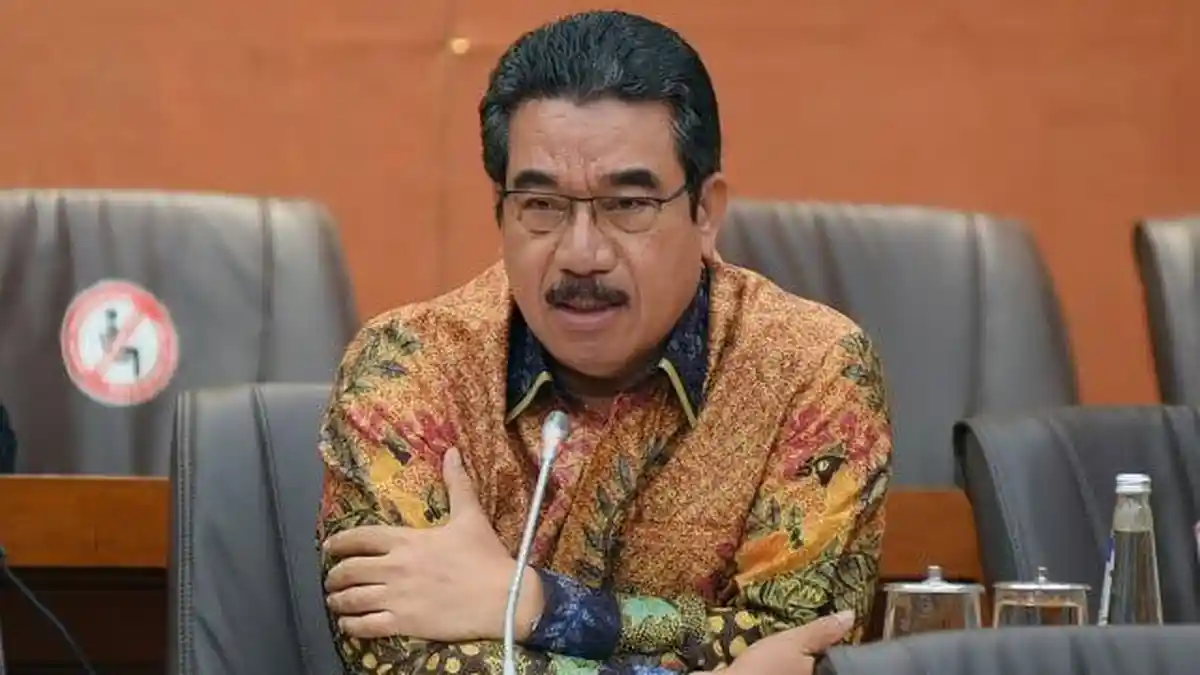 Hendrik-Lewerissa-Gubernur-Maluku-Terpilih