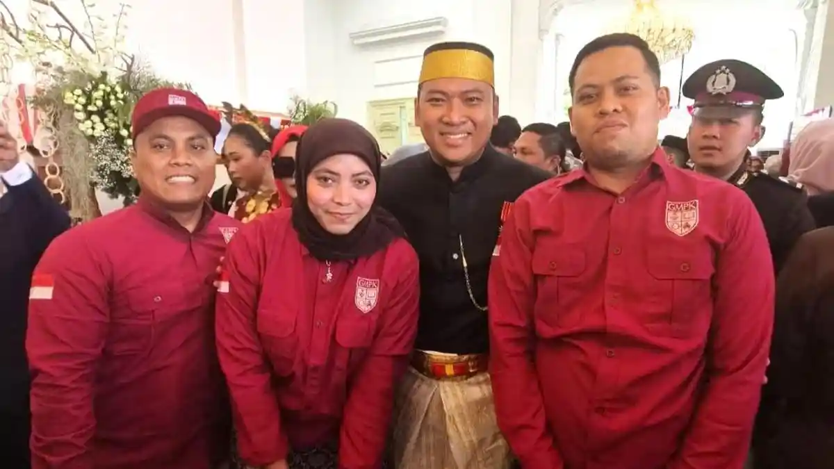 Ketua-Umum-DPD-GMPK-DKI-Jakarta-Asip-Irama-Kepala-BGN-Sudaryono-usai-HUT-RI-Istana