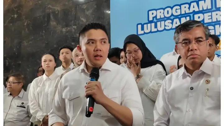 Seskab Teddy Buka Batch Pertama Program Magang Nasional 2026