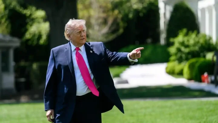 Trump Geser Strategi Hadapi Iran, Serangan Militer Diganti Tekanan Ekonomi, Pakar: AS Makin Terdesak