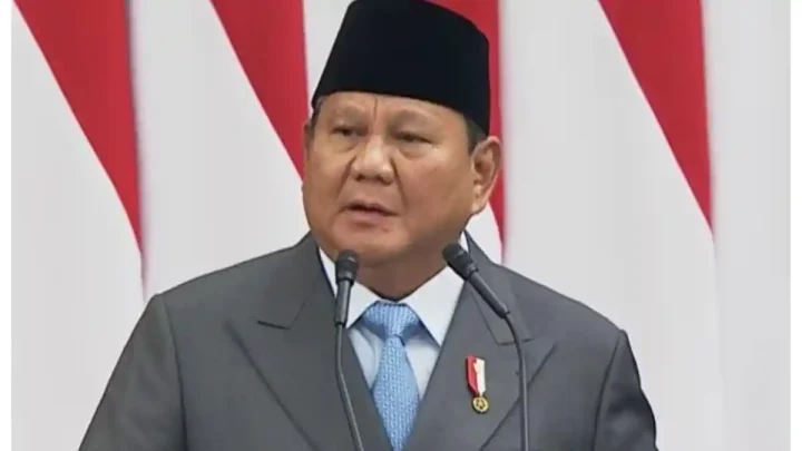 Prabowo Ungkap Kerasnya Kerja Kabinet: Kalender Tanpa Hari Merah, Menteri Pingsan hingga Operasi