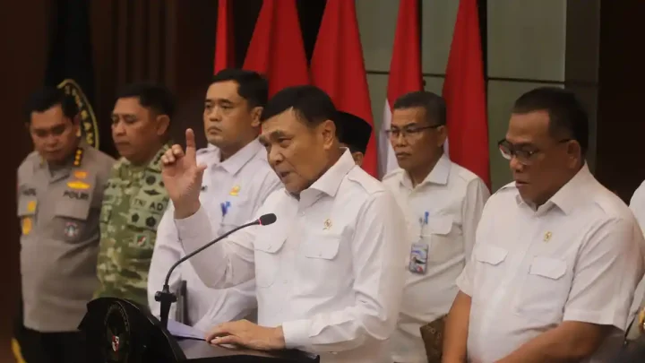 Menko Polkam Klaim Belum Ada Asap Kebakaran Hutan dan Lahan yang Menyeberang ke Negara Tetangga