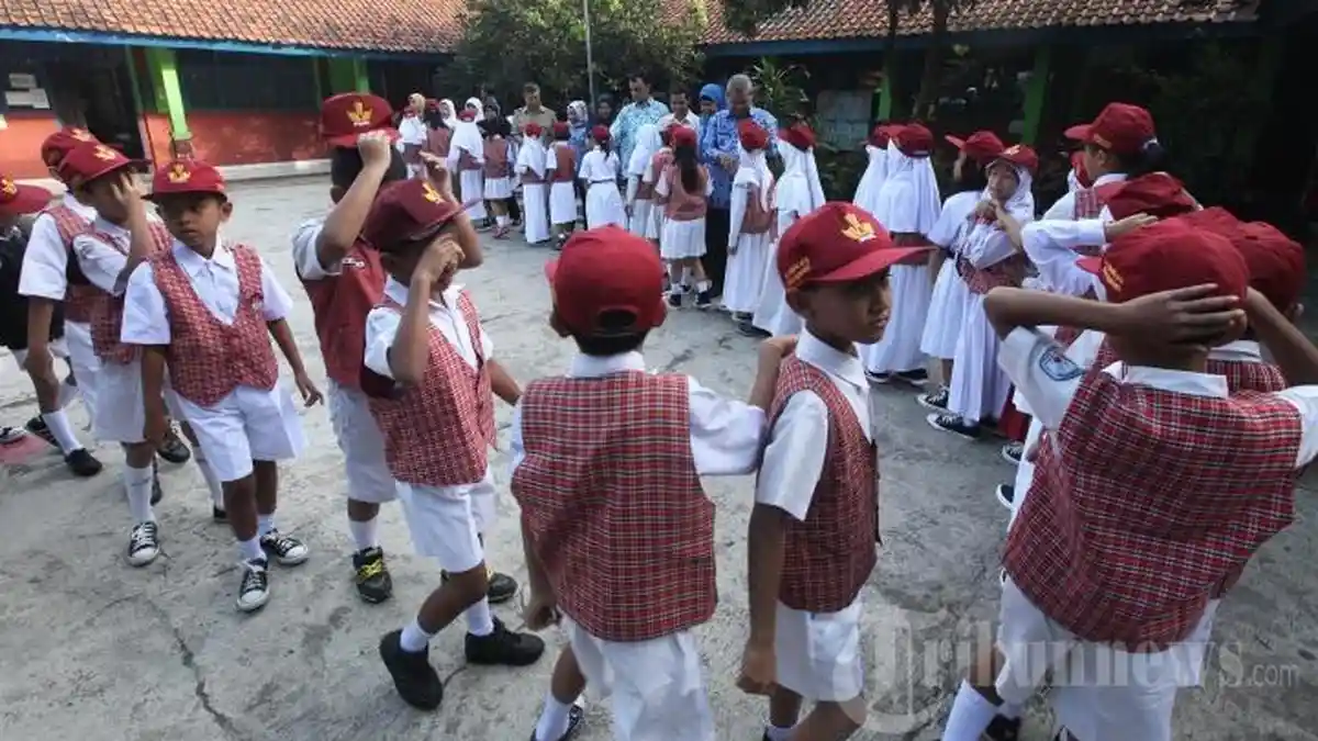 SISWA-SD-BELAJAR-20