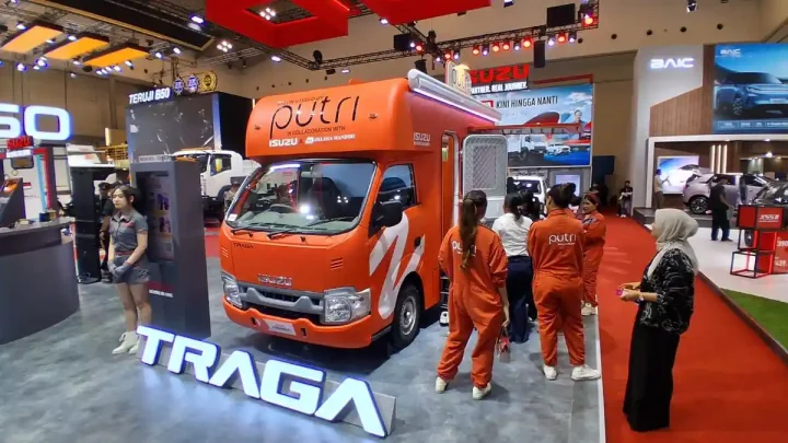 Pikap yang Fleksibel, Isuzu Traga Disulap Jadi Armada Salon Keliling di GIIAS 2026