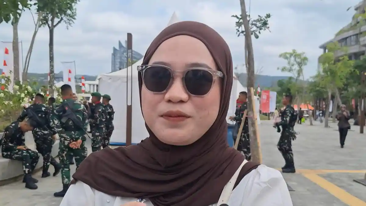 Yulia-25-warga-Muara-Badak-Kabupaten-Kutai-Kartanegara
