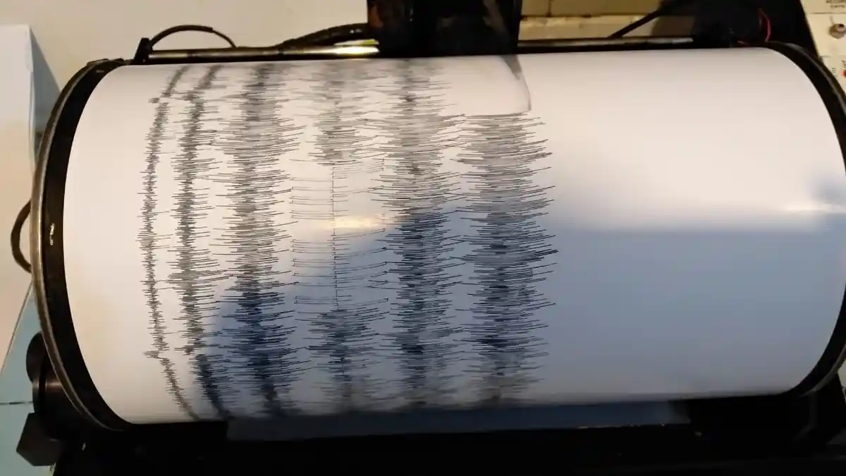ilustrasi-gempa-bumi-erupsi-gunung