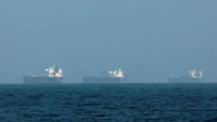 Krisis di Selat Hormuz Tekan Pasokan Minyak UEA dan Dongkrak Harga Global