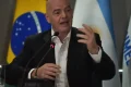 Anggap Penipu Ulung, Tiga Kata Luis Figo untuk Presiden FIFA: Infantino Harus Pergi!