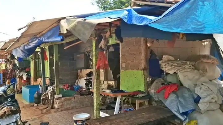 Melihat dari Dekat Rumah Susanah yang Disebut Prabowo Pengupas Bawang Rp700 Ribu/Kg: Penuh Majun