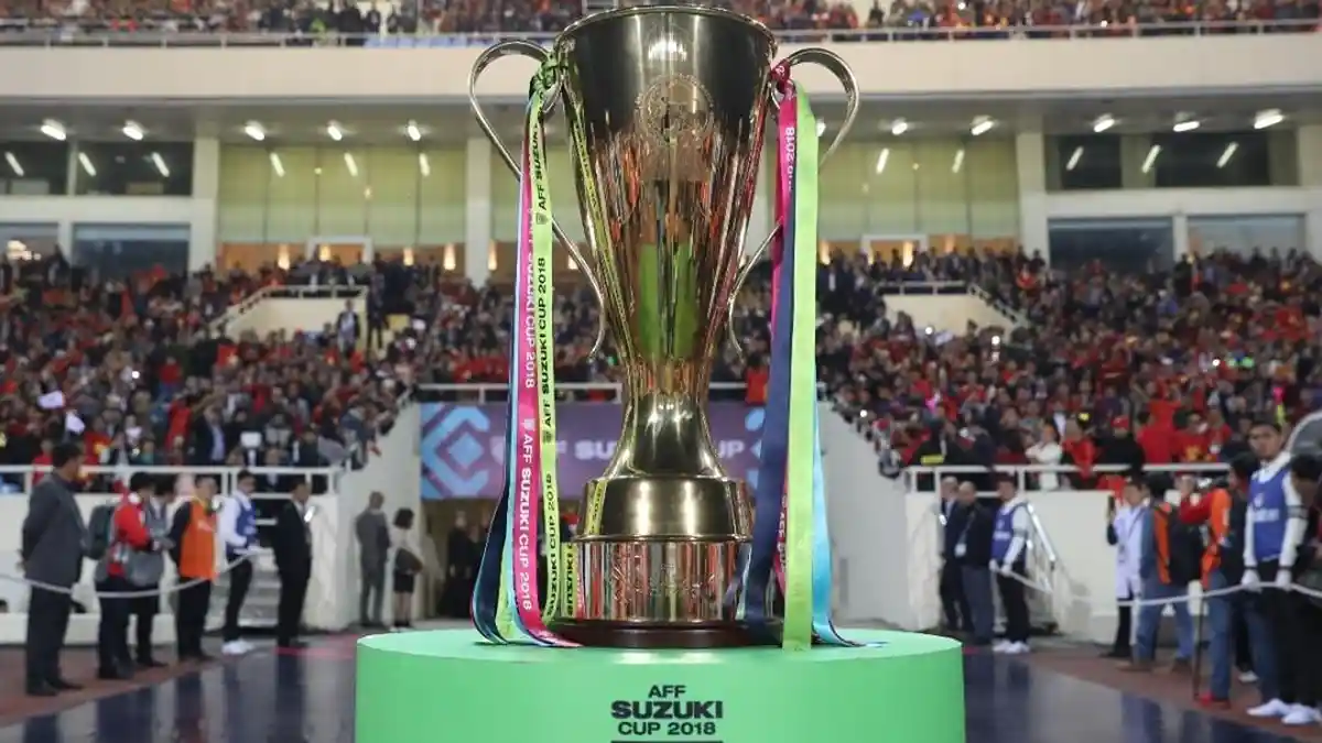 trofi-piala-aff-suzuki-cup-2020