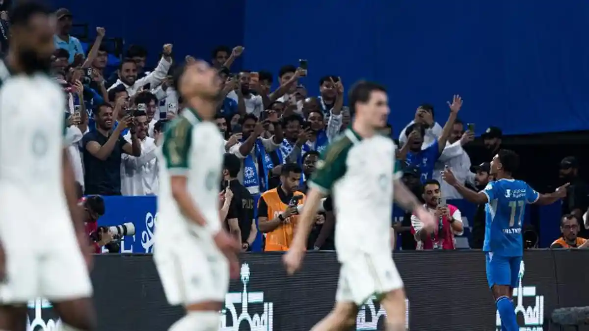 Ollie-Watkins-di-Al-Hilal-vs-Al-Ahli