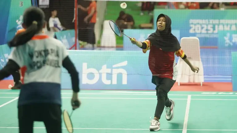 Semangat-Atlet-Paralimpik-di-Badminton-Peparpenas-2025_20251106_210602