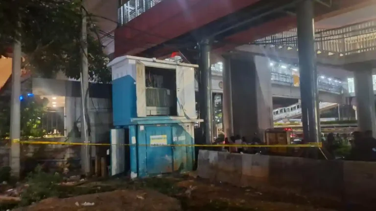 mayat-di-gardu-listrik-Stasiun-LRT-Pancoran